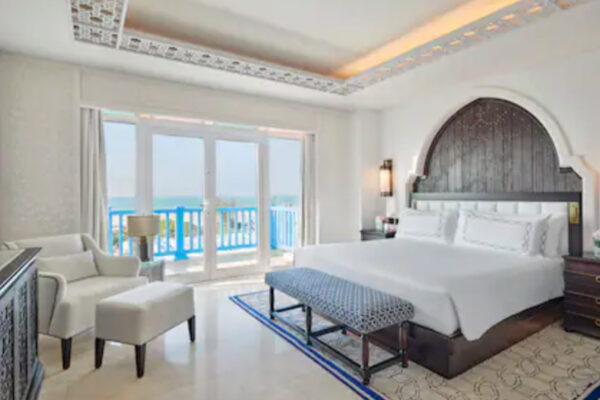 Hilton-2