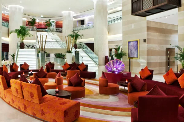 doha-hilton-lobby-1