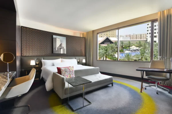 dohwi-king-guestroom-poolview-6260-hor-clsc